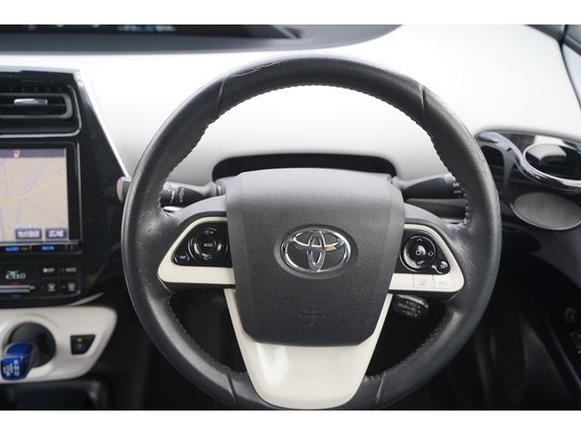 プリウス S 純正9型ナビ バックカメラ ビルトインETC クルーズコントロール 横滑り防止装置 レーンキープコントロール オートマチックハイビーム フルセグTV・Bluetooth・社外アルミ・LEDヘッドライト(10枚目)