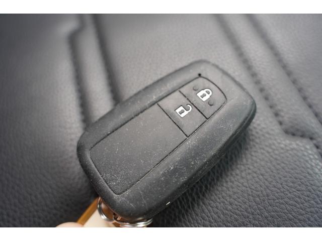 プリウス S 純正9型ナビ バックカメラ ビルトインETC クルーズコントロール 横滑り防止装置 レーンキープコントロール オートマチックハイビーム フルセグTV・Bluetooth・社外アルミ・LEDヘッドライト(29枚目)