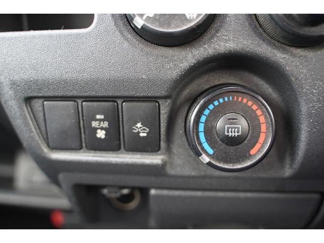 ハイエースバン ロングDX 3人乗り 6AT バックカメラ 両側スライドドア レーンアシスト 衝突被害軽減システム キーレスエントリー AM/FMラジオ(12枚目)