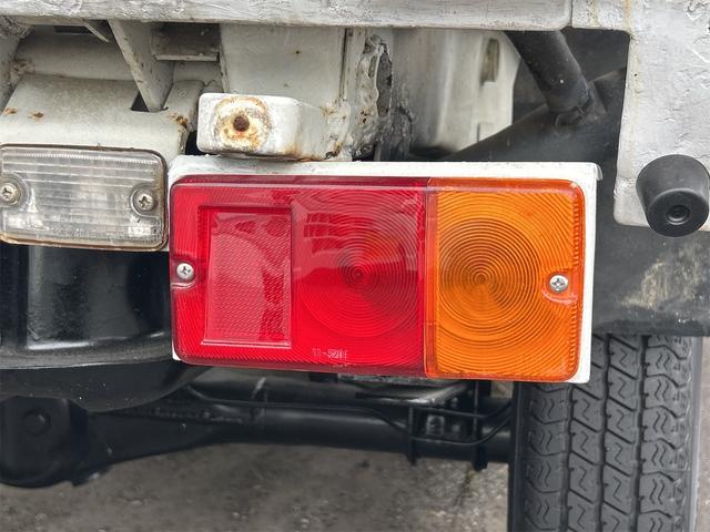 ハイゼットトラック ダンプ　４ＷＤ　ＭＴ　エアコン　パワーステアリング（10枚目）