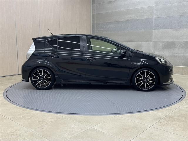 アクア G G’s メモリーナビ フルセグ Bluetooth バックモニター ローダウン アルカンターラ LED オートエアコン 純正アルミ スマートキー CD/DVD再生 デュアルエアバック 横滑り防止装置(14枚目)