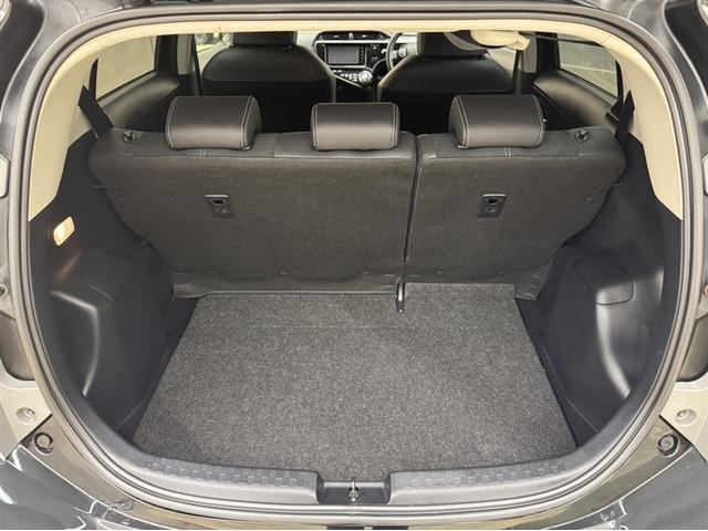 アクア G G’s メモリーナビ フルセグ Bluetooth バックモニター ローダウン アルカンターラ LED オートエアコン 純正アルミ スマートキー CD/DVD再生 デュアルエアバック 横滑り防止装置(27枚目)