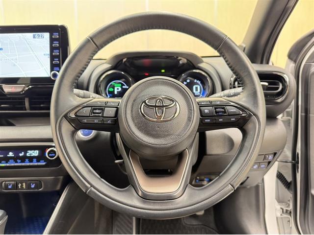 ヤリス ハイブリッドZ 衝突被害軽減ブレーキ ペダル踏み間違い急発進抑制装置 ドライブレコーダー ナビ フルセグ Bluetooth シートヒーター ETC LED バックモニター クルーズコントロール オートエアコン(25枚目)