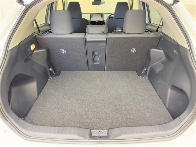 ヤリスクロス Ｇ　４ＷＤ　衝突被害軽減ブレーキ　ペダル踏み間違い急発進抑制装置　ディスプレイオーディオ　Ｂｌｕｅｔｏｏｔｈ　ブラインドスポットモニター　全周囲カメラ　クルーズコントロール　オートエアコン　純正アルミ（29枚目）