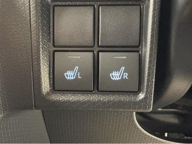 タント Ｘ　届出済未使用車　衝突被害軽減ブレーキ　ペダル踏み間違い急発進抑制装置　新品純正メモリーナビ　フルセグ　Ｂｌｕｅｔｏｏｔｈ　シートヒーター　片側電動スライドドア　ベンチシート　オートエアコン（7枚目）