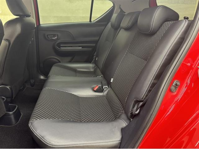 アクア X-アーバン シートヒーター フルセグ内蔵メモリーナビ CD/DVD再生 Bluetooth対応 バックモニター ETC スマートキー イモビライザー LEDライト&フォグランプ オートエアコン デュアルエアバッグ(20枚目)