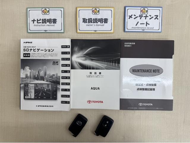 アクア X-アーバン シートヒーター フルセグ内蔵メモリーナビ CD/DVD再生 Bluetooth対応 バックモニター ETC スマートキー イモビライザー LEDライト&フォグランプ オートエアコン デュアルエアバッグ(28枚目)