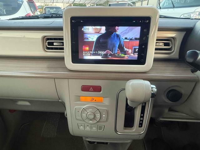 アルトラパン Ｘ　ＥＴＣ　全周囲カメラ　ＴＶ　衝突被害軽減システム　オートライト　ＨＩＤ　スマートキー　アイドリングストップ　電動格納ミラー　シートヒーター　ベンチシート　ＣＶＴ　盗難防止システム　ＡＢＳ　ＥＳＣ　ＣＤ（8枚目）