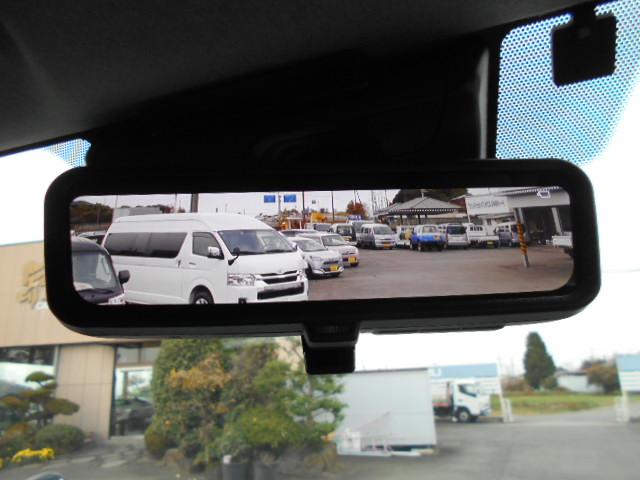ハイエースワゴン グランドキャビン　４ＷＤ　スーパーロング　パワースライドドア／デジタルインナーミラー／パノラミックビューモニター／ＬＥＤヘッドランプ（メーカーＯＰ）　ＬＥＤフォグランプ　ビルトインＥＴＣ　純正フロアマット＆サイドバイザー（4枚目）