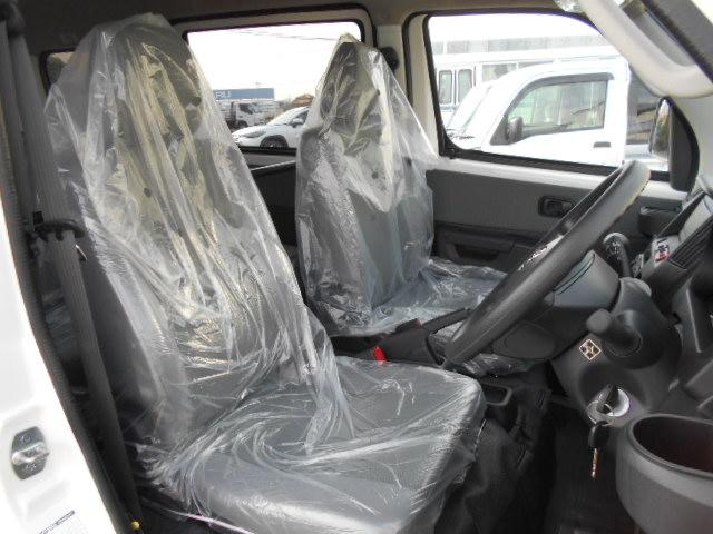 タウンエースバン GL 4WD 登録済未使用車 2/5人乗り LEDヘッドライト(6枚目)