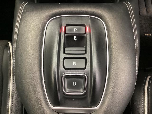 ZR-V e:HEVX 電動リアゲート バックモニター ブレーキサポート クルーズコントロール フルオートエアコン ETC車載器 LED スマートキーシステム フルセグ USB キーフリー 横滑り防止(18枚目)