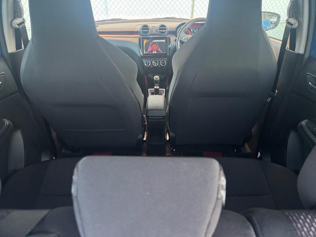 スイフトスポーツ ベースグレード ベースグレード(5名)セーフティパッケージ、全方位カメラ6速MT ターボ 8型TVナビ(3枚目)