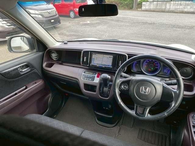 Ｎ－ＯＮＥ プレミアム・Ｌパッケージ　車検整備付　純正ナビ　Ｂｌｕｅｔｏｏｔｈ付き　ＤＶＤ再生　ＣＤ再生　プッシュスタート　キーレスエントリー　フロントフォグライト　純正アルミホイール　ワンセグＴＶ　ＵＳＢ　バックカメラ（33枚目）