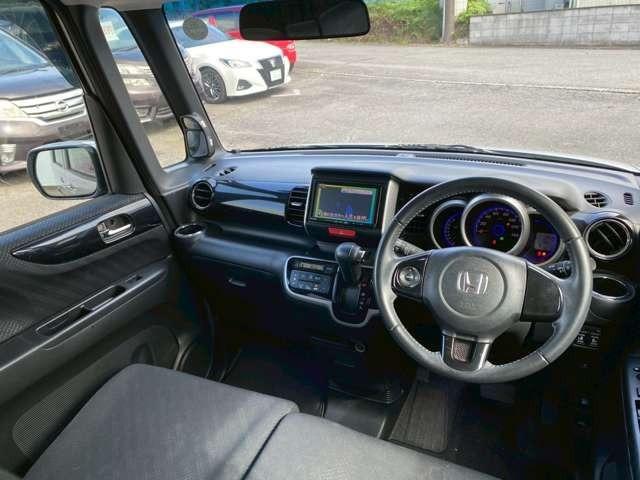 Ｎ－ＢＯＸ Ｇ　ＳＳパッケージ　検Ｒ８／７　４ＷＤ　両側電動スライドドア　プッシュスタート　キーレスエントリー　ＤＶＤ再生　ＣＤ再生　ＥＴＣ　フルセグＴＶ　フロントフォグライト　純正アルミホイール　バックカメラ（43枚目）