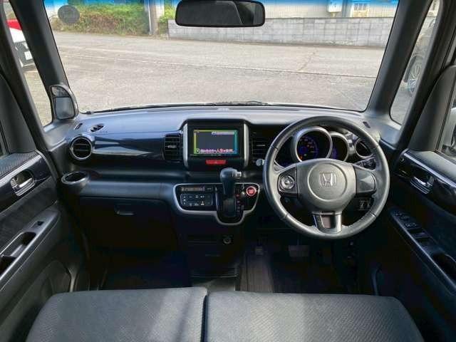 Ｎ－ＢＯＸ Ｇ　ＳＳパッケージ　検Ｒ８／７　４ＷＤ　両側電動スライドドア　プッシュスタート　キーレスエントリー　ＤＶＤ再生　ＣＤ再生　ＥＴＣ　フルセグＴＶ　フロントフォグライト　純正アルミホイール　バックカメラ（44枚目）