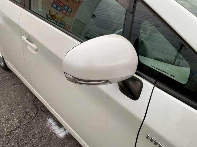 プリウス Ｓツーリングセレクション　車検整備付　純正ナビ　ワンセグＴＶ　ＥＴＣ　ＤＶＤ再生　ＣＤ再生　Ｂｌｕｅｔｏｏｔｈ付き　プッシュスタート　キーレスエントリー　純正アルミホイール　バックカメラ（18枚目）