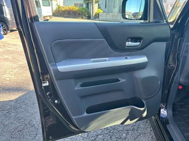 スペーシア Ｘリミテッド　車検整備付　両側電動スライドドア　社外ナビ　Ｂｌｕｅｔｏｏｔｈ付き　ＤＶＤ再生　ＣＤ再生　リアシートヒーター　アイドリングストップ　プッシュスタート（35枚目）