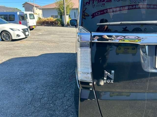 Ｎ－ＢＯＸカスタム Ｇ　ＳＳパッケージ　車検整備付　両側電動スライドドア　バックカメラ　ＤＶＤ再生　ＣＤ再生　Ｂｌｕｅｔｏｏｔｈ付き　フロントフォグライト　ローダウン　キーレス　プッシュスタート（15枚目）