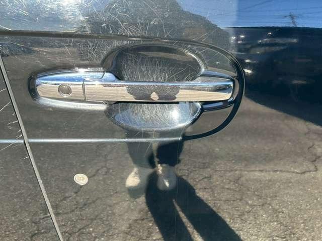 Ｎ－ＢＯＸカスタム Ｇ　ＳＳパッケージ　車検整備付　両側電動スライドドア　バックカメラ　ＤＶＤ再生　ＣＤ再生　Ｂｌｕｅｔｏｏｔｈ付き　フロントフォグライト　ローダウン　キーレス　プッシュスタート（24枚目）