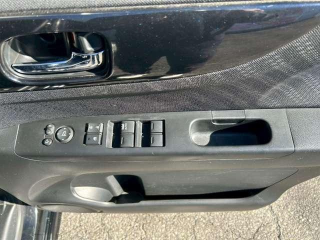 Ｎ－ＢＯＸカスタム Ｇ　ＳＳパッケージ　車検整備付　両側電動スライドドア　バックカメラ　ＤＶＤ再生　ＣＤ再生　Ｂｌｕｅｔｏｏｔｈ付き　フロントフォグライト　ローダウン　キーレス　プッシュスタート（36枚目）