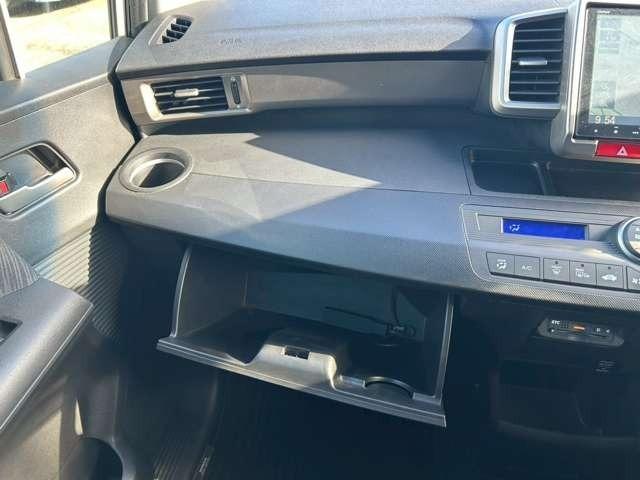 ���ÎԔ̔��@�p�h�b�N�A�[�X�@����X�@�Z���F���R�V�O�|�R�P�O�Q�@����s�����������P�O�V�T�|�P�P