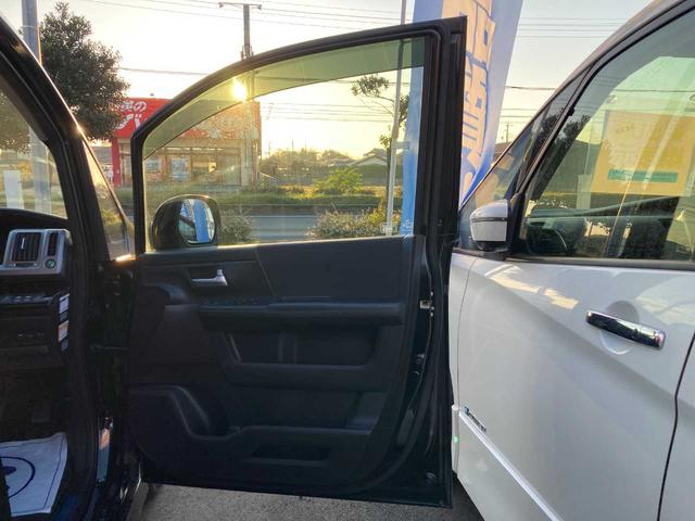 ステップワゴンスパーダ クールスピリット ・社外ナビ・ETC・両側電動スライドドア・前後ドラレコ・純正17インチアルミホイール・クルーズコントロール・オートライト・アイドリングストップ(5枚目)