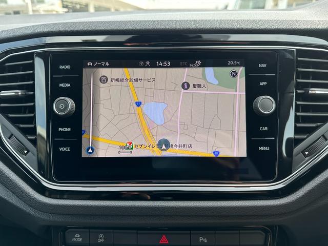 Ｔ－ロック ＴＤＩ　ブラックスタイル　ワンオーナー・純正ナビ・バックカメラ・ブラインドスポットモニター・パークディスタンスコントロール・アップルカープレイ・ＵＳＢ×４口・専用アルミホイール・パワーバックドア・ＥＴＣ・スマートキー（15枚目）