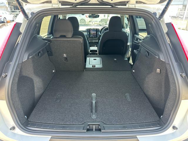 ＸＣ４０ プラス　Ｂ４　ＡＷＤ　純正ナビ・バックカメラ　ＬＥＤヘッドライト　３６０度カメラ　電動リアゲート　アダプティブクルーズコントロール　パワーシート　シートヒーター　ＥＴＣ（23枚目）