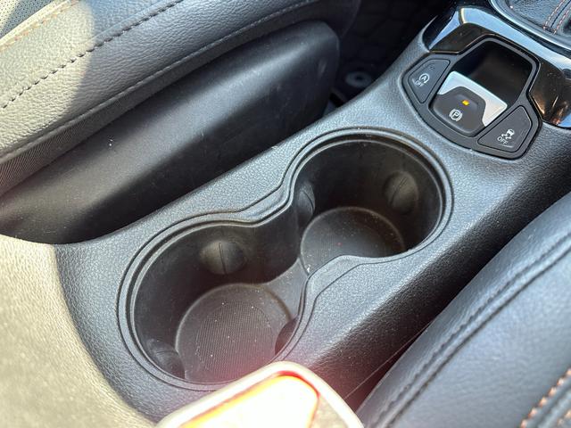 ジープ・コンパス リミテッド 純正ナビ・バックカメラ アダプティブクルーズコントロール レザーシート シートヒーター ETC(13枚目)