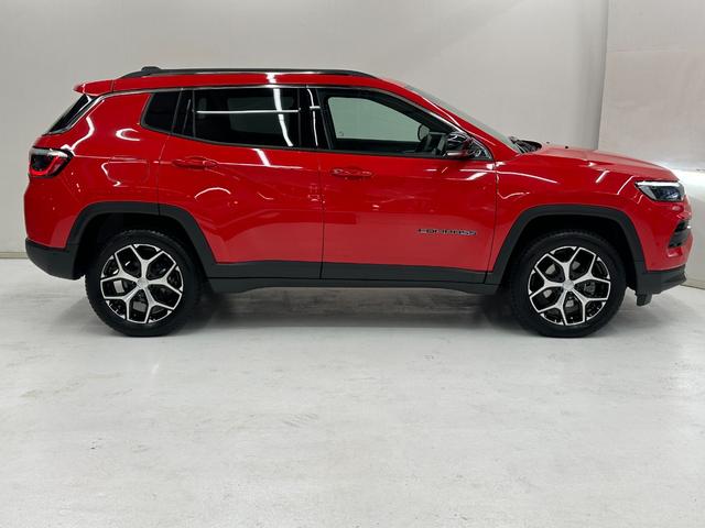 ジープ・コンパス リミテッド ワンオーナー車 純正ナビ・バックカメラ LEDヘッドライト アダプティブクルーズコントロール パワーシート シートヒーター 置くだけ充電 ブラインドスポットモニター ETC(4枚目)