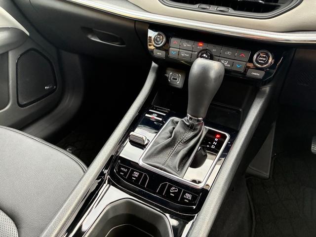 ジープ・コンパス リミテッド ワンオーナー車 純正ナビ・バックカメラ LEDヘッドライト アダプティブクルーズコントロール パワーシート シートヒーター 置くだけ充電 ブラインドスポットモニター ETC(11枚目)