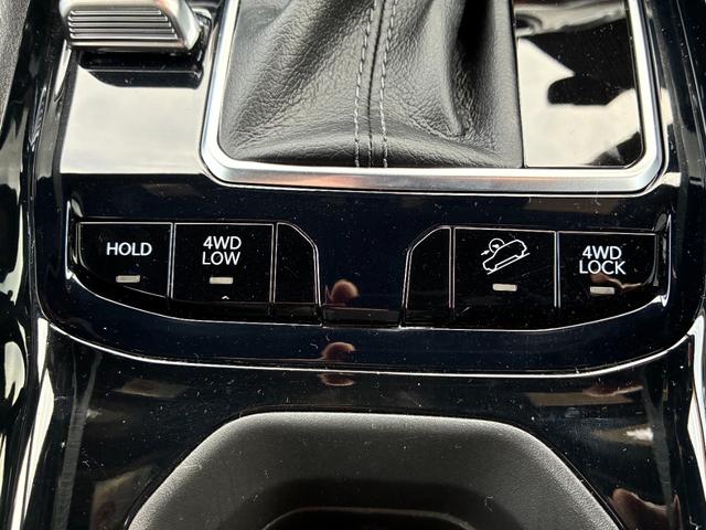 ジープ・コンパス リミテッド ワンオーナー車 純正ナビ・バックカメラ LEDヘッドライト アダプティブクルーズコントロール パワーシート シートヒーター 置くだけ充電 ブラインドスポットモニター ETC(17枚目)