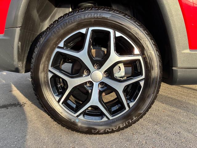 ジープ・コンパス リミテッド ワンオーナー車 純正ナビ・バックカメラ LEDヘッドライト アダプティブクルーズコントロール パワーシート シートヒーター 置くだけ充電 ブラインドスポットモニター ETC(29枚目)