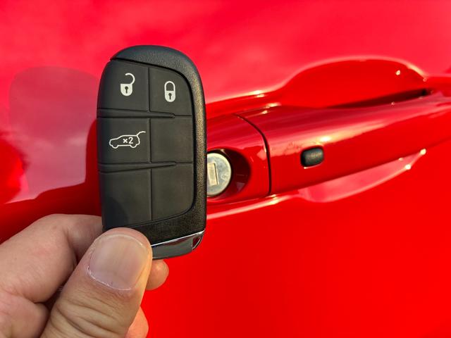 ジープ・コンパス リミテッド ワンオーナー車 純正ナビ・バックカメラ LEDヘッドライト アダプティブクルーズコントロール パワーシート シートヒーター 置くだけ充電 ブラインドスポットモニター ETC(34枚目)