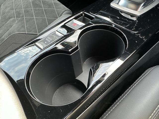 ボディーコーティングも大好評受付中！！施工後のツヤと輝きは格別ですよ☆