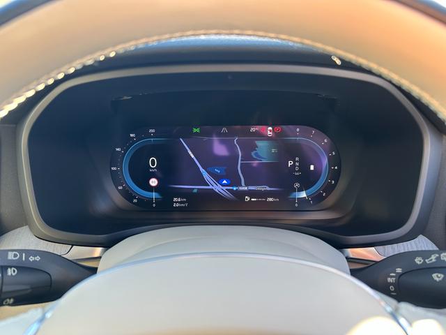 V60 プラス B4 Google搭載ナビ・バックカメラ 360度ビューカメラ LEDヘッドライト レザーシート シートヒーター ステアリングヒーター アダプティブクルーズコントロール ETC(9枚目)