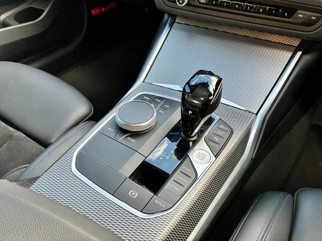３シリーズ ３２０ｉ　Ｍスポーツ　ワンオーナー車　純正ナビ・バックカメラ　３６０度カメラ　パワーシート　シートヒーター　アダプティブクルーズコントロール　インテリジェントセーフティー　コンフォートアクセス　ＥＴＣ（12枚目）