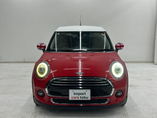 ＭＩＮＩ クーパーＤ　ワンオーナー車　純正ナビ・バックカメラ　スマートキー　シートヒーター　ＦＲ障害物センサー　ＥＴＣ　オートライト（2枚目）