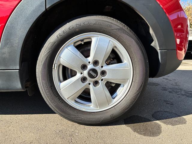 ＭＩＮＩ クーパーＤ　ワンオーナー車　純正ナビ・バックカメラ　スマートキー　シートヒーター　ＦＲ障害物センサー　ＥＴＣ　オートライト（32枚目）