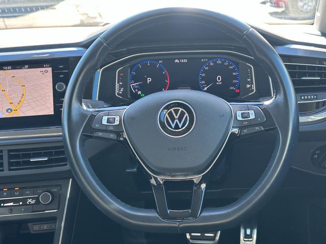 ポロ ＴＳＩ　Ｒライン　ワンオーナー車　純正ナビ・バックカメラ　セーフティーパッケージ　ディスカバーメディアパッケージ　テクノロジーパッケージ　アダプティブクルーズコントロール　ＥＴＣ（8枚目）