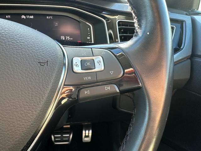ポロ ＴＳＩ　Ｒライン　ワンオーナー車　純正ナビ・バックカメラ　セーフティーパッケージ　ディスカバーメディアパッケージ　テクノロジーパッケージ　アダプティブクルーズコントロール　ＥＴＣ（11枚目）