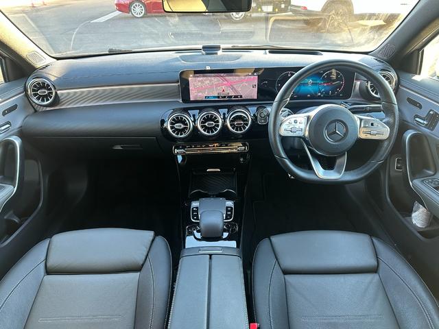 Ａクラスセダン Ａ２００ｄ　セダン　ＡＭＧライン　純正ナビ・バックカメラ　アダプティブクルーズコントロール　ＬＥＤヘッドライト　パワーシート　シートヒーター　フルセグＴＶ　ＥＴＣ　キーレスゴー（8枚目）