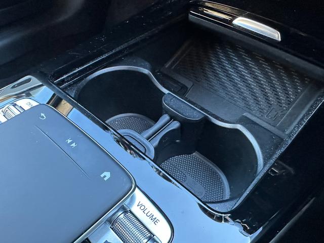 Ａクラスセダン Ａ２００ｄ　セダン　ＡＭＧライン　純正ナビ・バックカメラ　アダプティブクルーズコントロール　ＬＥＤヘッドライト　パワーシート　シートヒーター　フルセグＴＶ　ＥＴＣ　キーレスゴー（14枚目）