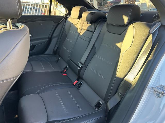 Ａクラスセダン Ａ２００ｄ　セダン　ＡＭＧライン　純正ナビ・バックカメラ　アダプティブクルーズコントロール　ＬＥＤヘッドライト　パワーシート　シートヒーター　フルセグＴＶ　ＥＴＣ　キーレスゴー（24枚目）