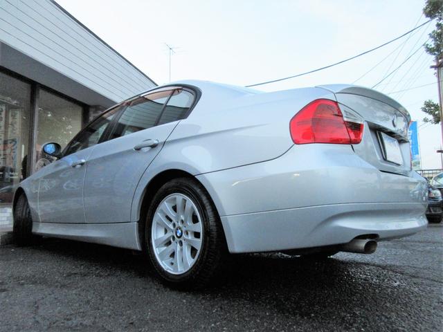 320i 走行67000万km・電動シート・純正16AW・リアスポイラー・純正オーディオ・ETC・キーレス・オートAC・フロントフォグ・バイザー・本革巻ステア・マニュアルモード・タイミングチェーン(47枚目)
