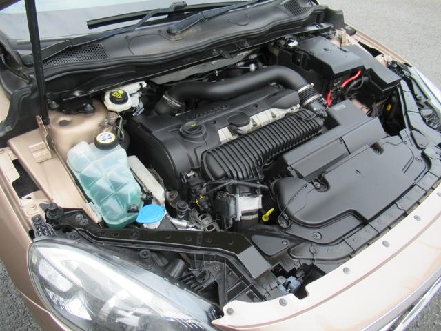 Ｖ４０ クロスカントリー　Ｔ５　ＡＷＤ　／走・５．４万ｋｍ／本革電動＋ヒ－タ－／セ－フティ－ＰＫＧ／純ナビ／Ｂカメ／フルセグ／ＤＶＤ／Ｂｌｕｅｔｏｏｔｈ／純１７ＡＷ／ＨＩＤ／ＥＴＣ／革ステ／スマキ－／オ－トＡＣ／障害物センサ－／Ｗミラ－（45枚目）