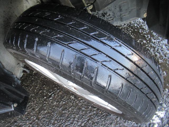 ムーヴ カスタム Xリミテッド /車検:2年付き/エアロ+リアスポ/社外ナビ/DVD/Bluetooth/純正14AW/HID/フォグ/革巻きステア/スマ-トキ-/ベンチシ-ト/AUTOエアコン/ドアバイザ-/PVガラス/Tチェ-ン(14枚目)