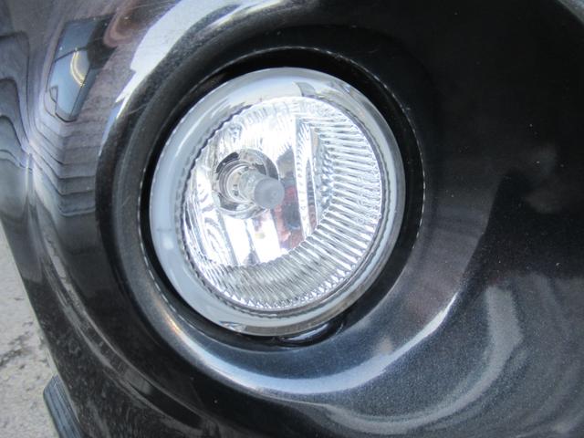 ムーヴ カスタム Xリミテッド /車検:2年付き/エアロ+リアスポ/社外ナビ/DVD/Bluetooth/純正14AW/HID/フォグ/革巻きステア/スマ-トキ-/ベンチシ-ト/AUTOエアコン/ドアバイザ-/PVガラス/Tチェ-ン(19枚目)