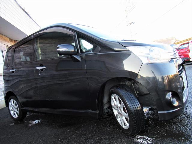 ムーヴ カスタム Xリミテッド /車検:2年付き/エアロ+リアスポ/社外ナビ/DVD/Bluetooth/純正14AW/HID/フォグ/革巻きステア/スマ-トキ-/ベンチシ-ト/AUTOエアコン/ドアバイザ-/PVガラス/Tチェ-ン(28枚目)