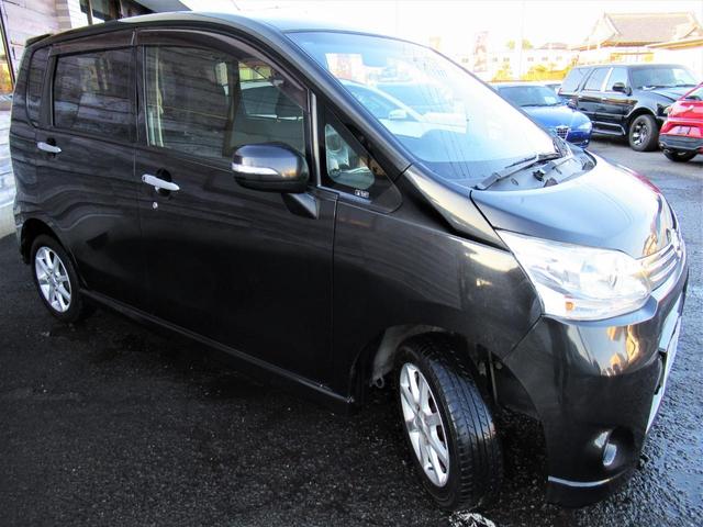 ムーヴ カスタム Xリミテッド /車検:2年付き/エアロ+リアスポ/社外ナビ/DVD/Bluetooth/純正14AW/HID/フォグ/革巻きステア/スマ-トキ-/ベンチシ-ト/AUTOエアコン/ドアバイザ-/PVガラス/Tチェ-ン(29枚目)